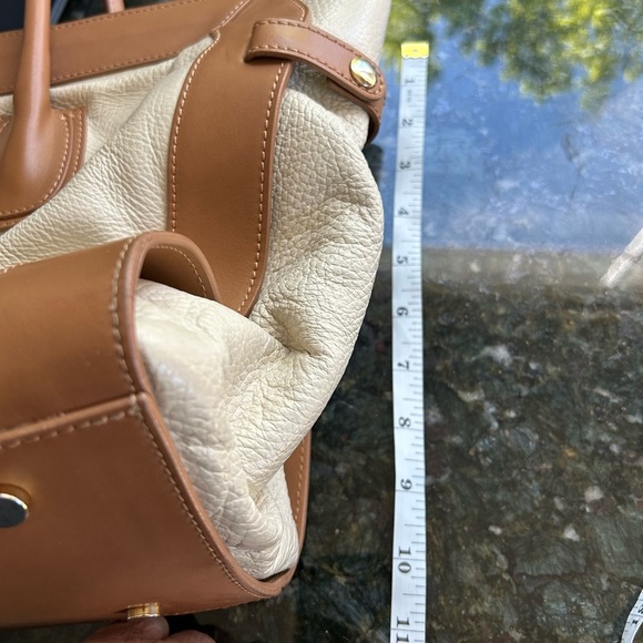 Cuir Rose pebbled leather cream and tan satchel bag. Shoulder strap. Gold detail - Picture 16 of 16